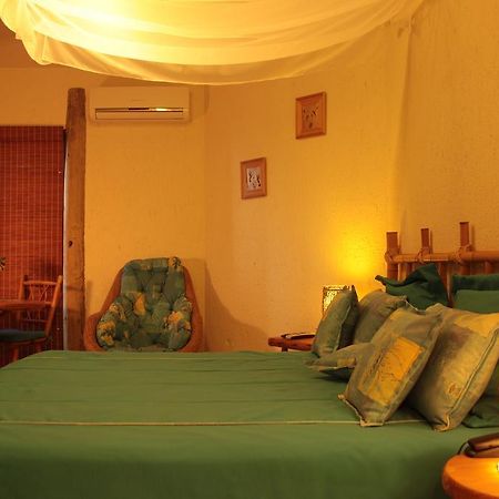 Bangalore Suites Garopaba Buitenkant foto