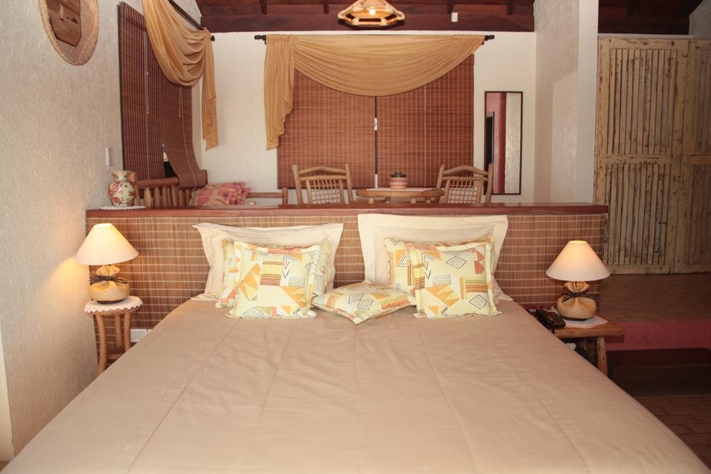 Bangalore Suites Garopaba Buitenkant foto